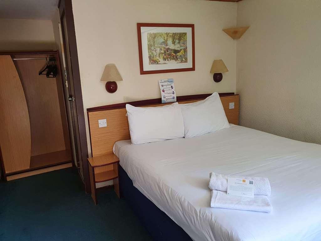 Campanile Hotel Cardiff Zimmer foto